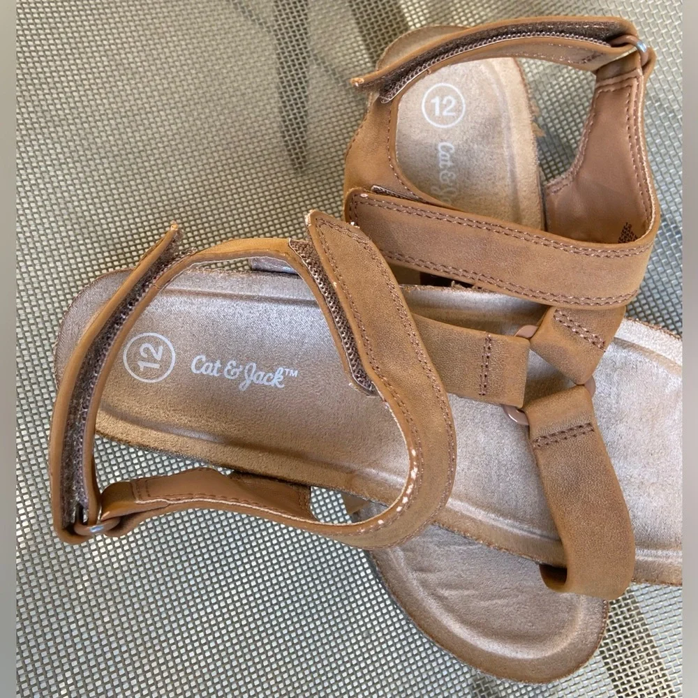 2pr. Gently Worn/Clean Sz-C/ 11-12 Cat& Jack Tan Sandals/Purple Scott Flip Flops